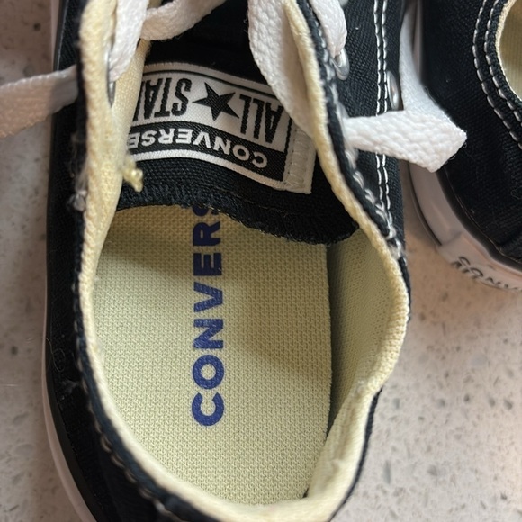 Converse children’s sneakers size 12 - never worn - Picture 4 of 6